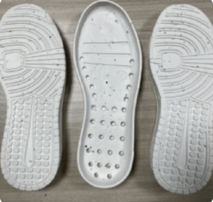 20%生物基+3%橡膠+77%EVA大底